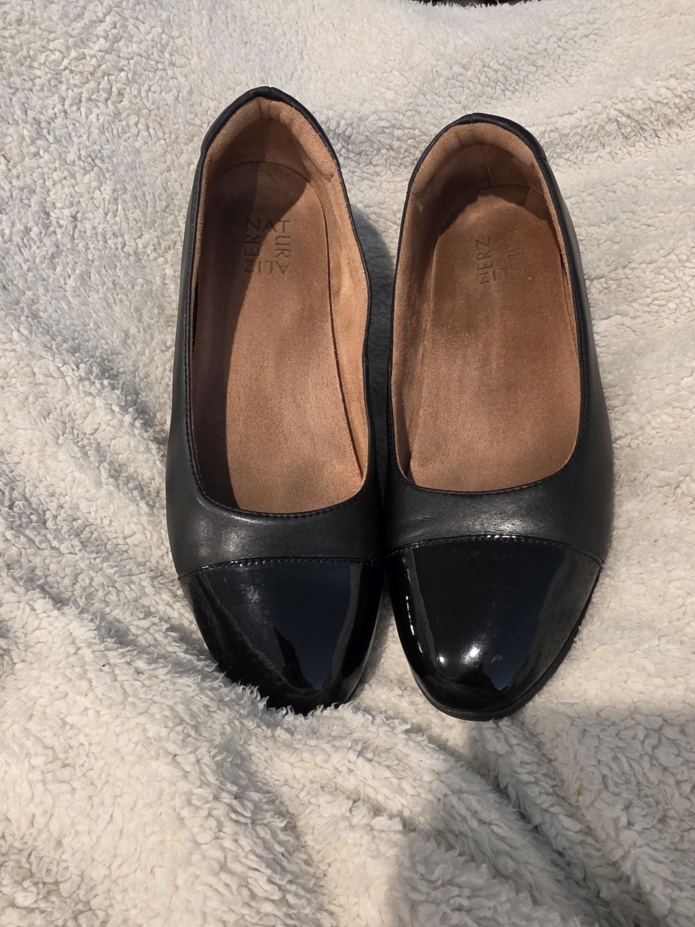 Naturalizer Black Leather Cap-Toe Ballet Flats